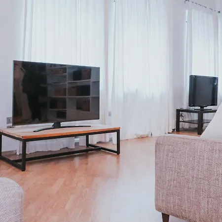 Prestige Boutique Homes - Center アパート